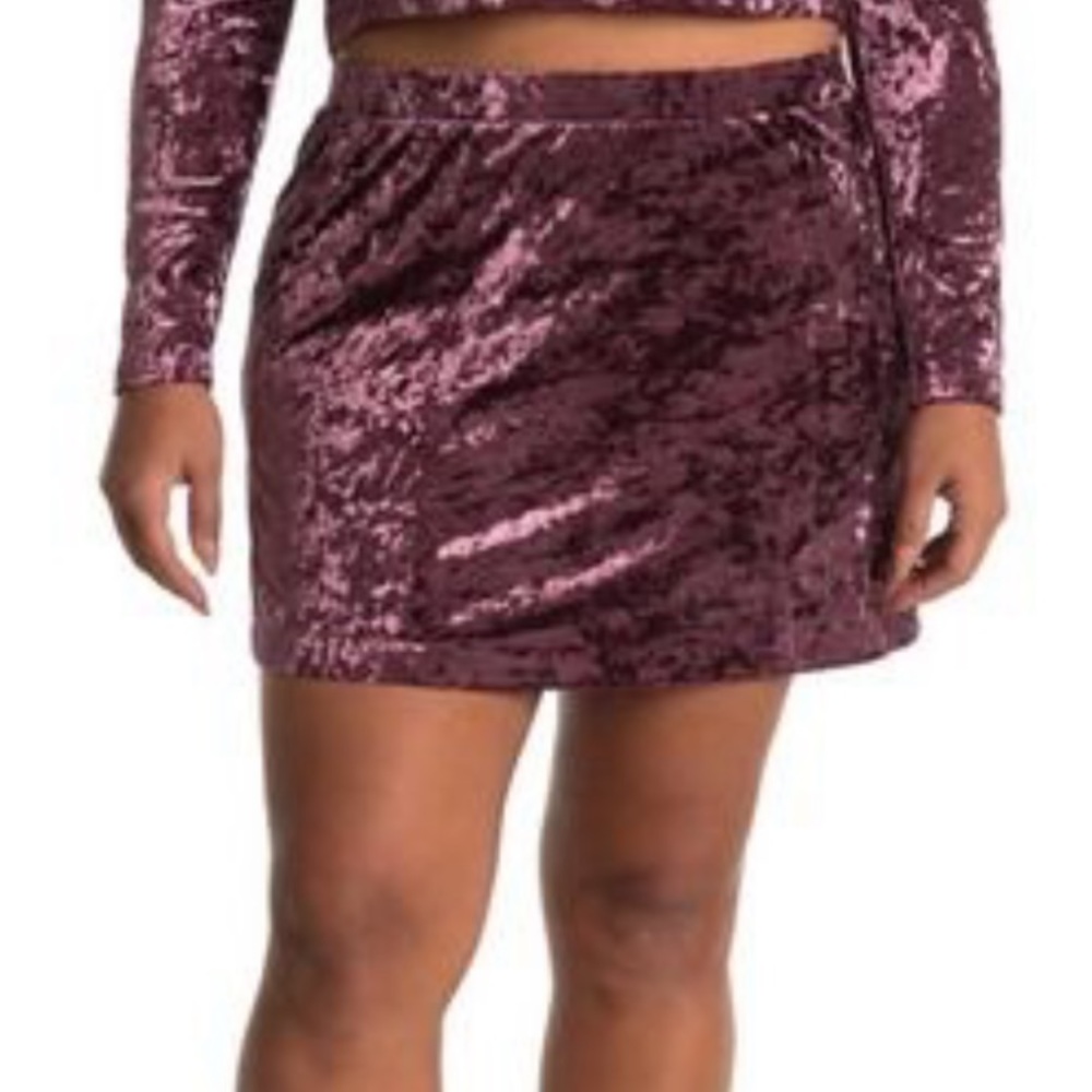 NEW Abound velour mini skirt burgundy‎ stem skirt 2x